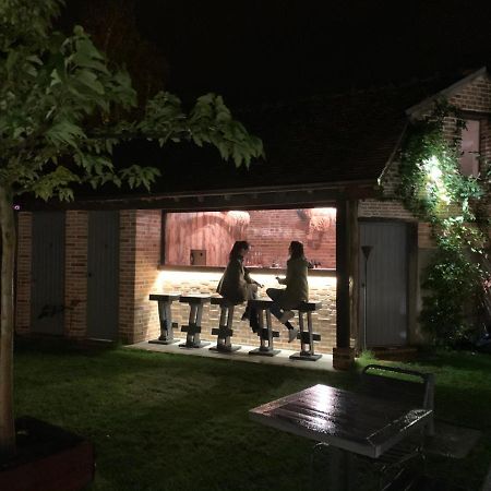 Km 41 Hotel Chaumont-sur-Tharonne Buitenkant foto