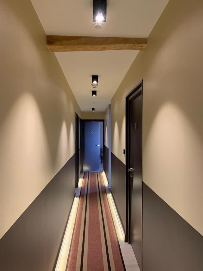 Km 41 Hotel Chaumont-sur-Tharonne Buitenkant foto