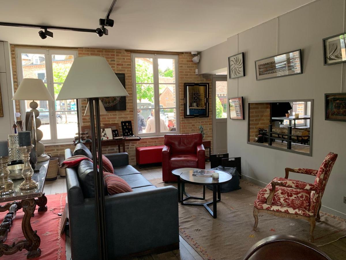 Km 41 Hotel Chaumont-sur-Tharonne Buitenkant foto