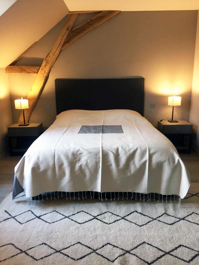 Km 41 Hotel Chaumont-sur-Tharonne Buitenkant foto